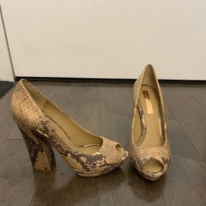 Bcbg heels snake skin pattern brand new